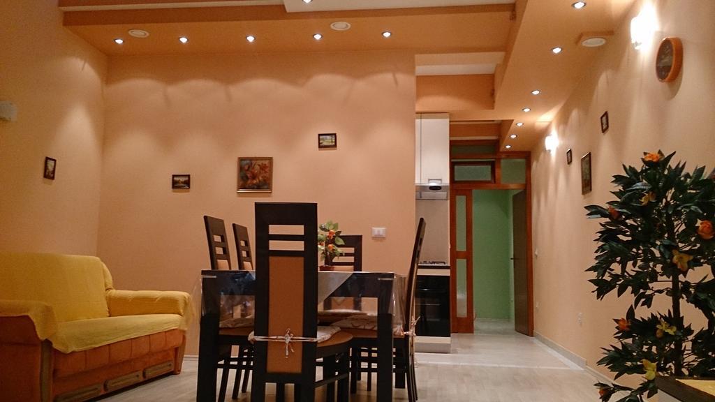 Urban Apartment Макарска Стая снимка